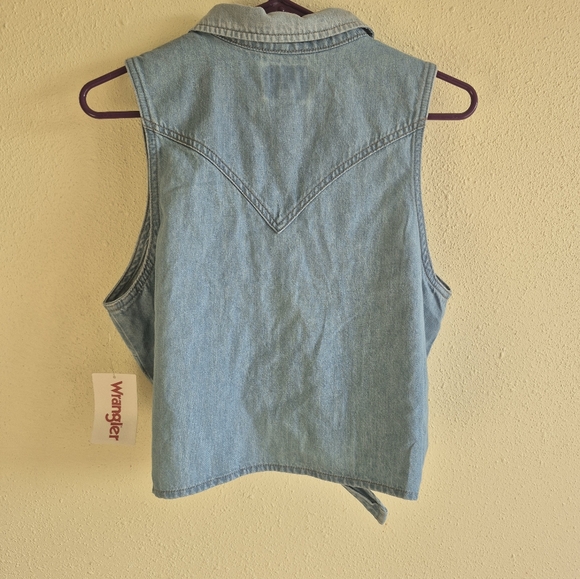 Wrangler Denim Sleeveless Button Up Shirt Size Medium - Picture 3 of 4